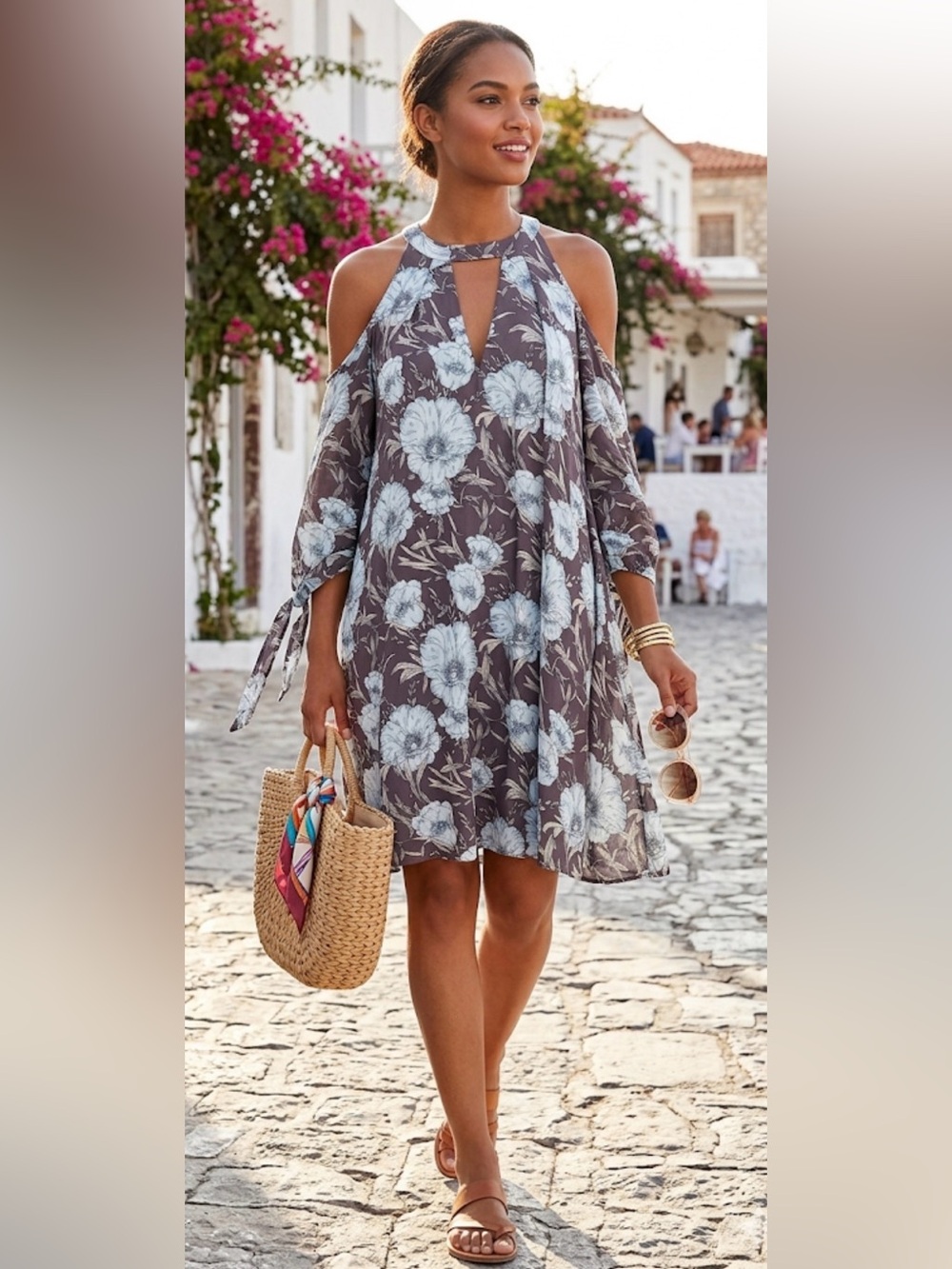 Miss Me Floral Top in Black, White & Light Blue